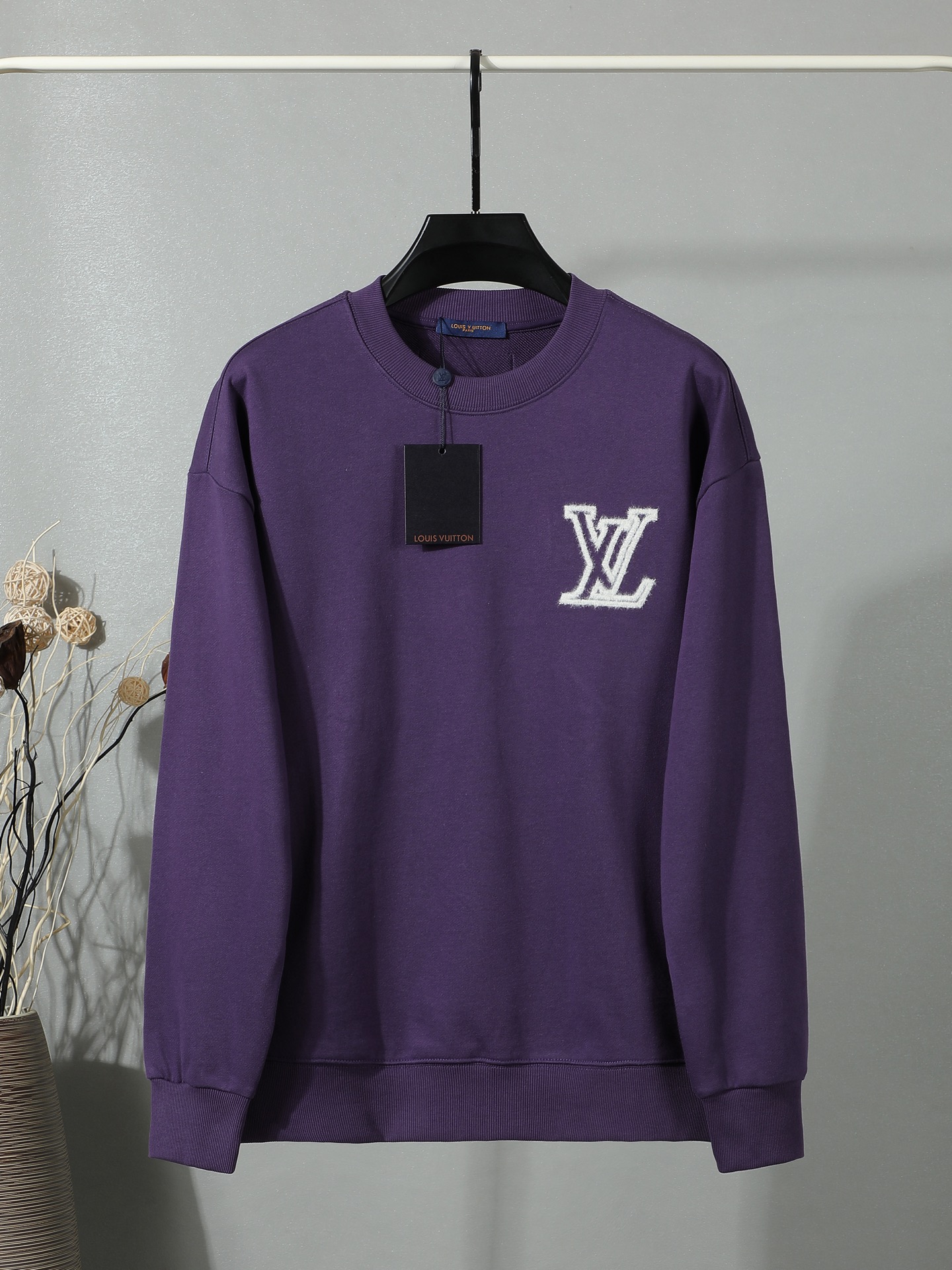 P130 【Calidad Exclusiva】 Sudadera nueva de LV, tejido de doble hilo de 480 gramos, logo tridimensional bordado en la pa…