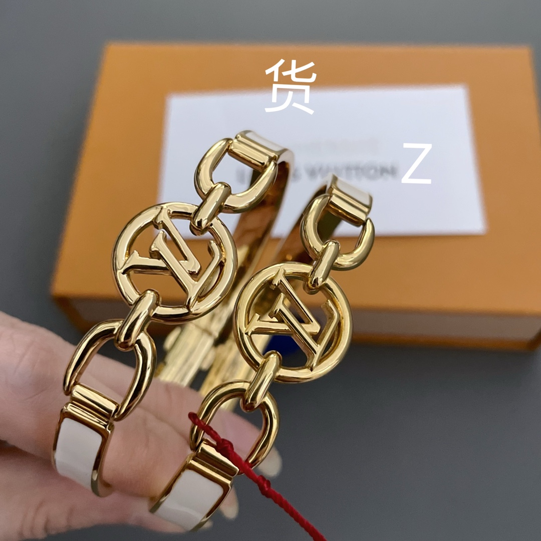 【】 Z VS 我们！认准我们家出品！只对标官网❗️完美出货！细节无限放大对比！完美媲美官网❗️宝宝们自