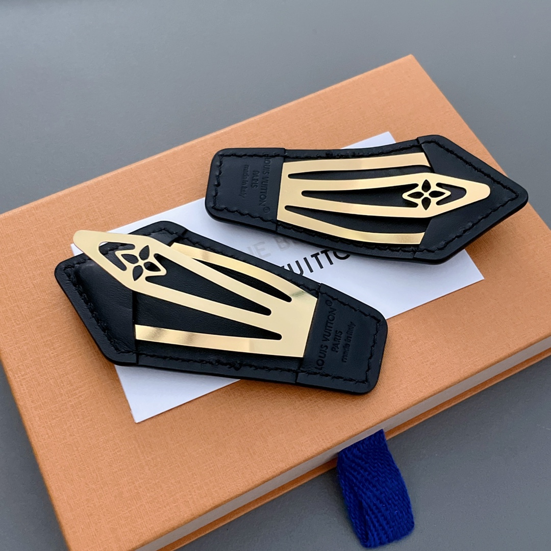 Customized Sweet Hair Clips Released from Book: Black, Old, and Unique - 图片 8