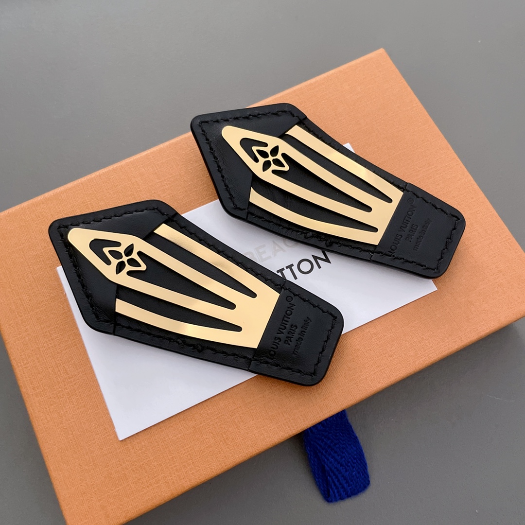 Customized Sweet Hair Clips Released from Book: Black, Old, and Unique - 图片 7