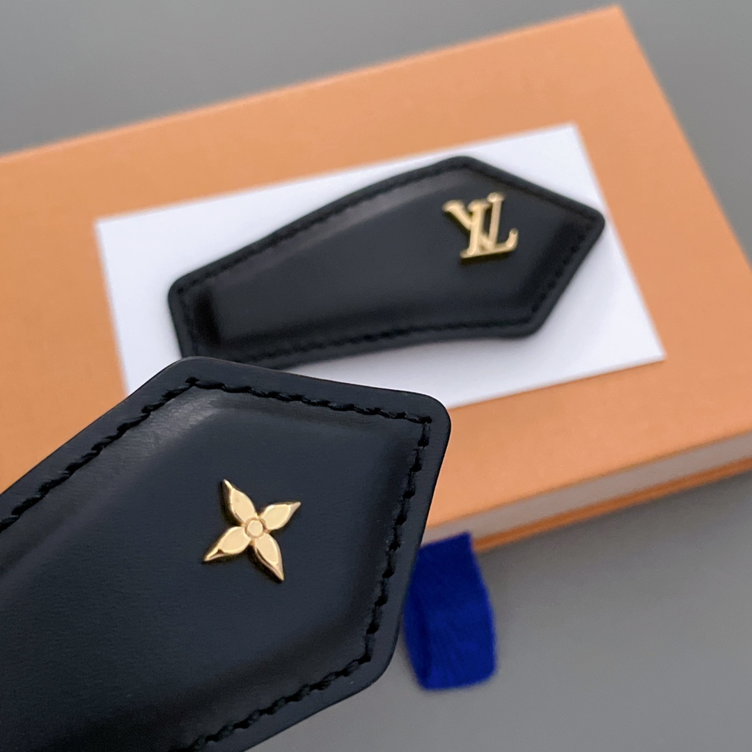 Customized Sweet Hair Clips Released from Book: Black, Old, and Unique - 图片 9