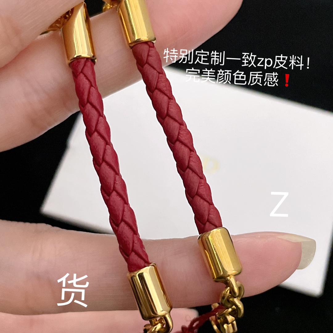 【】 Z VS 我们！认准我们家出品！只对标官网❗️饰品类的工艺现在对于我们来说，完完全全能做到99.9