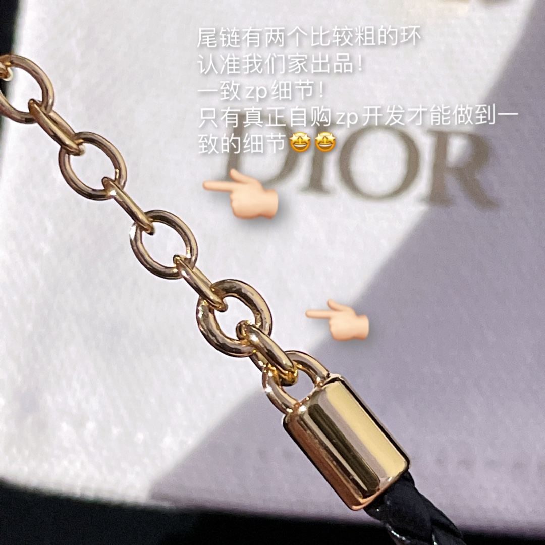 【【D CD麻花皮手链】Z 3300，人手一条！男女皆可！延长链可随意调节！新增的黑色和蓝色！情侣款闺蜜