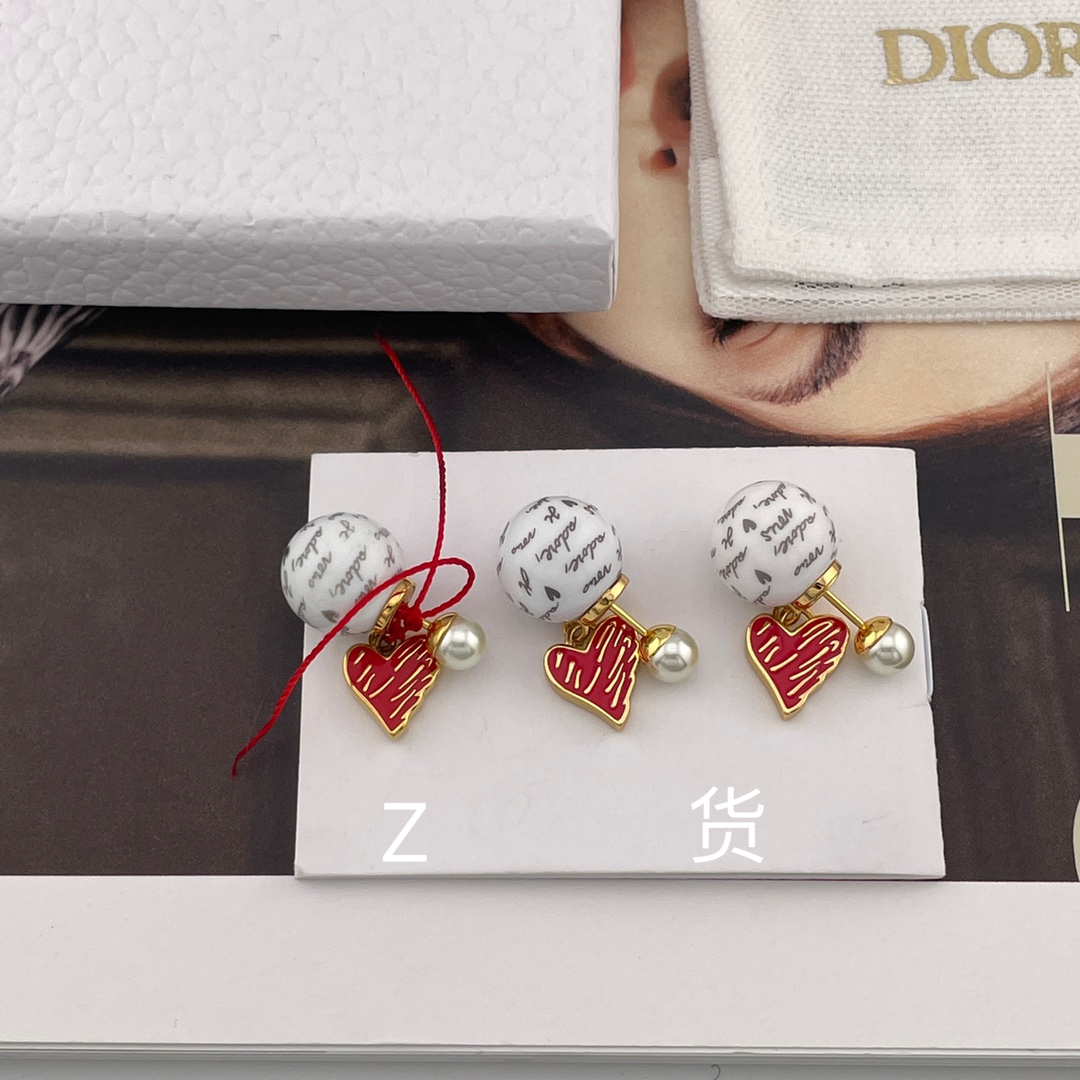 【】  Z VS 我们！认准我们家出品！只对标官网❗️无限放大对比！立省5k➕！饰品类的工艺现在对于我们