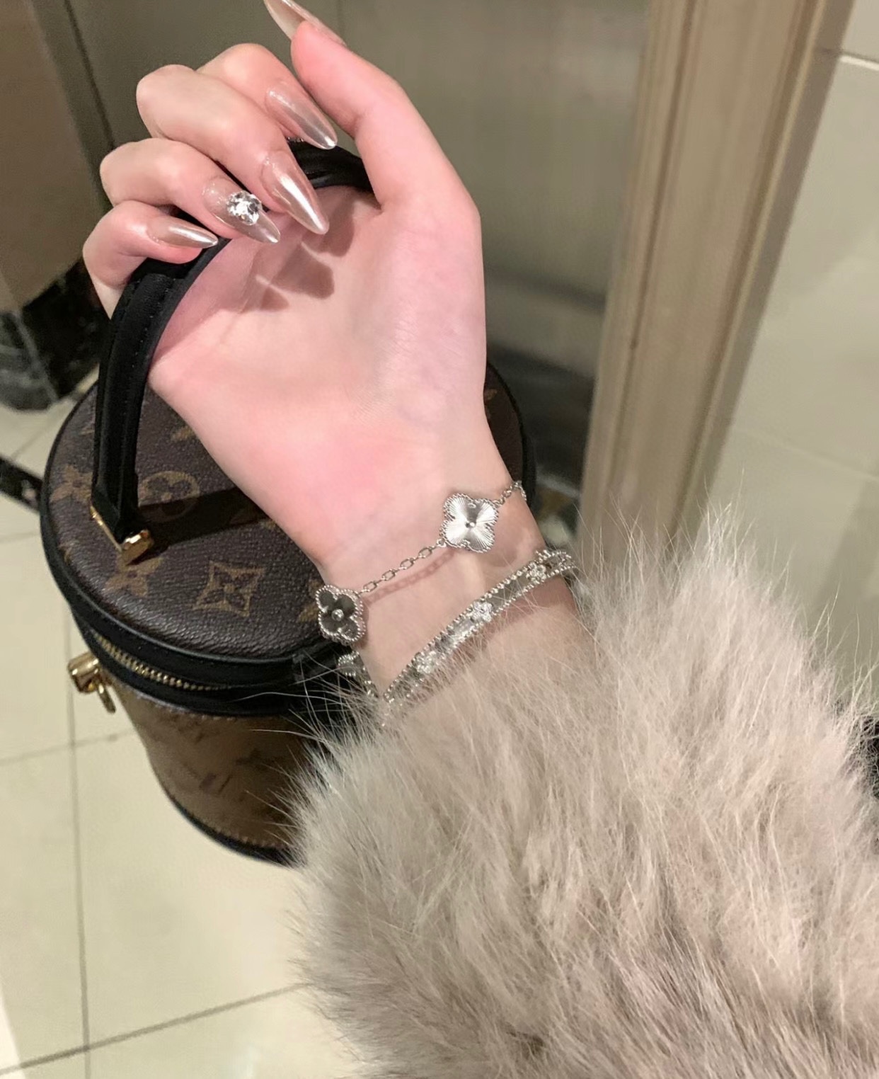 NO:634283,The much-anticipated bracelet is finally here!  ,,bracelet,Cardia high-end jewelry19860909万众瞩目的手镯,它终于来啦完美！,,bracelet,卡迪亚高端饰品,Jewelry