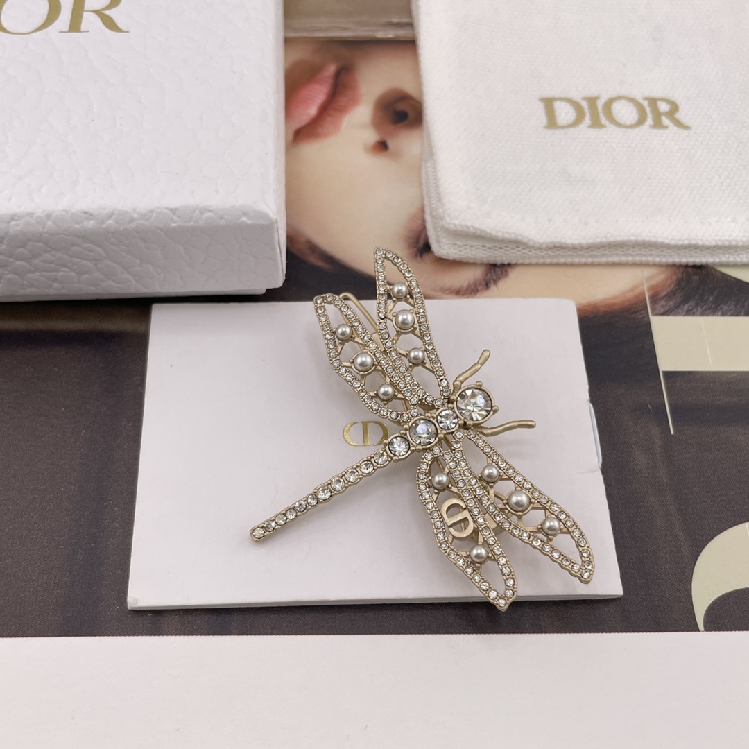 2024 Spring/Summer Series: Must-Have ¥263 Z5200 Collection with High-End Crystal Art - 图片 5