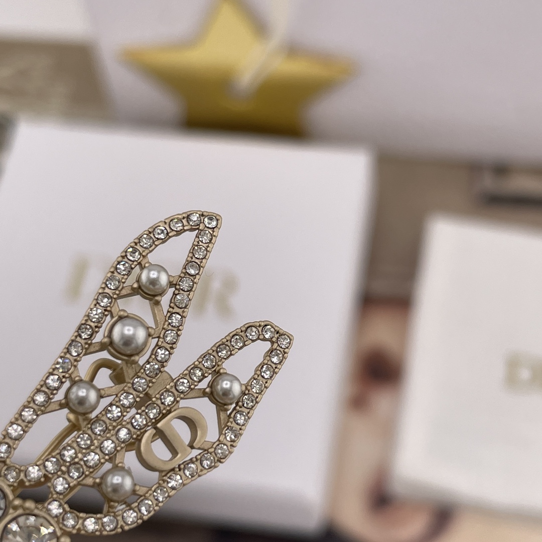 2024 Spring/Summer Series: Must-Have ¥263 Z5200 Collection with High-End Crystal Art - 图片 8