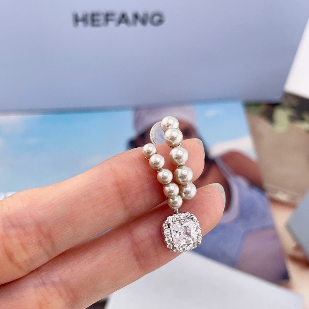 【【HF 方糖大小珠耳钉】Z 1190，巨巨巨美！超多明星网红同款💓百搭精致又时尚！❗️以香槟气泡为灵感