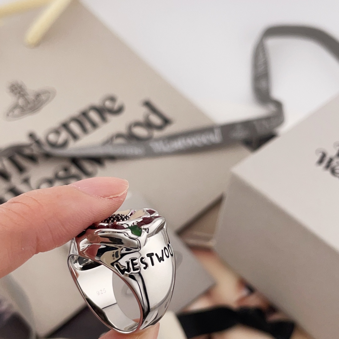 Saturn Rose Ring: Fashionable Design with Unique Engravings and Symbolic Crown Ball - 图片 5