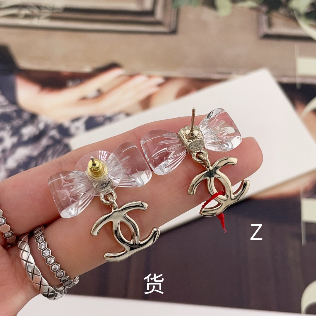 【】  Z  VS  我们😎闭眼入！认准我们家出品，全网唯一一家自购zP开发，饰品类开发对我们来说真心随手拿捏的节奏❗️
