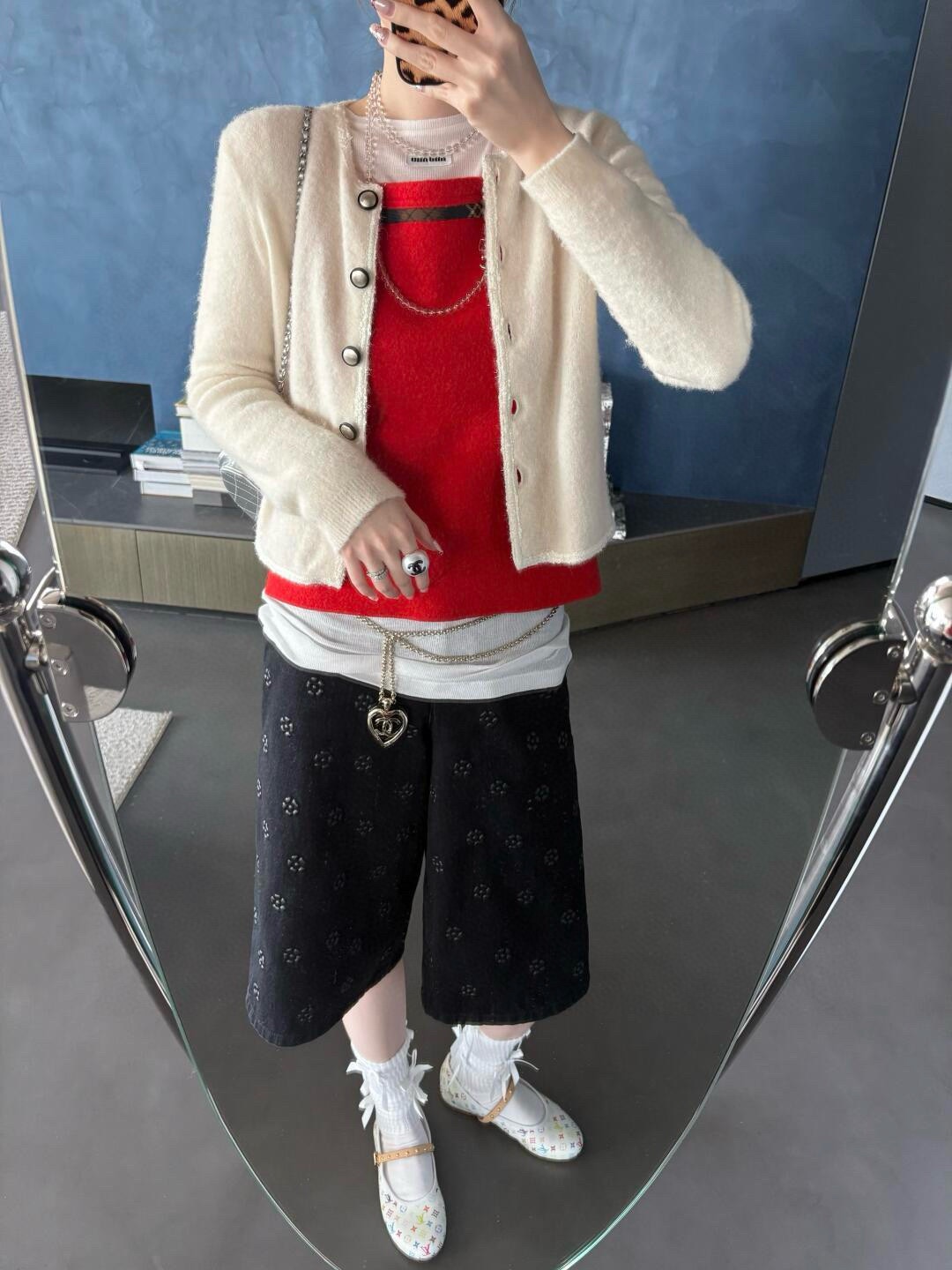 p195【我们出品】