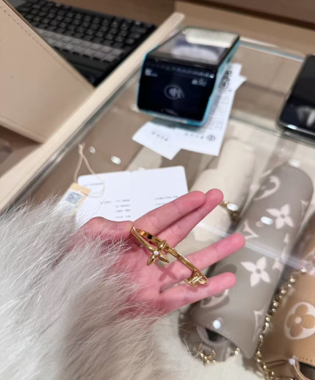 NO:635951,Hands-on pictures, Cardia high-end jewelry19860909上手图,,卡迪亚高端饰品,Jewelry