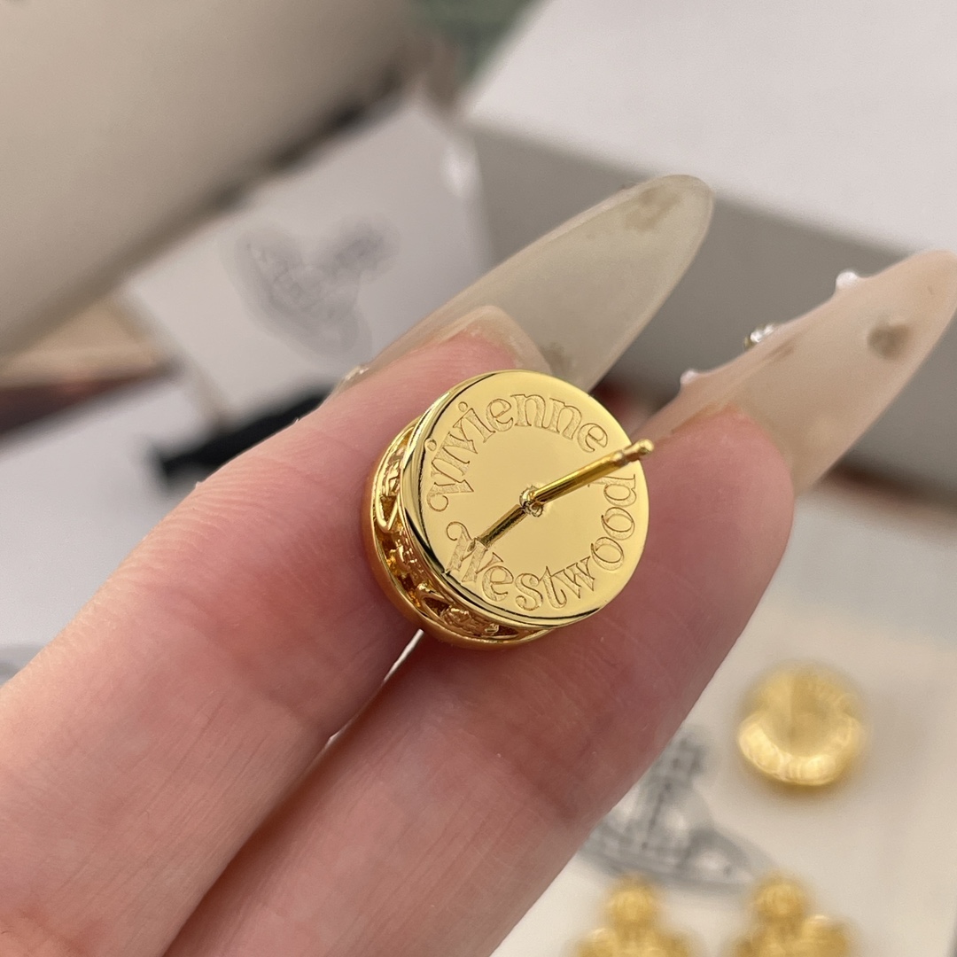  高品质 细节如图  【Vivienne Westwood】宝宝，什么是快乐星球，来，这就是快乐星球！绝