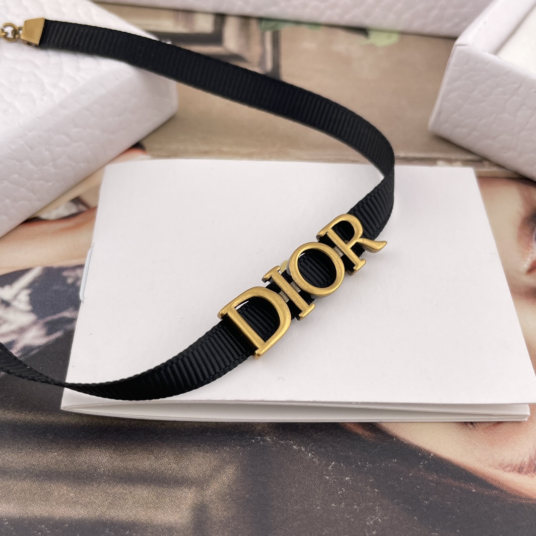 Vintage Dior-Inspired Ribbon Choker Necklace - Classic Design, Ready to Ship 6 i1747571544 8410 3