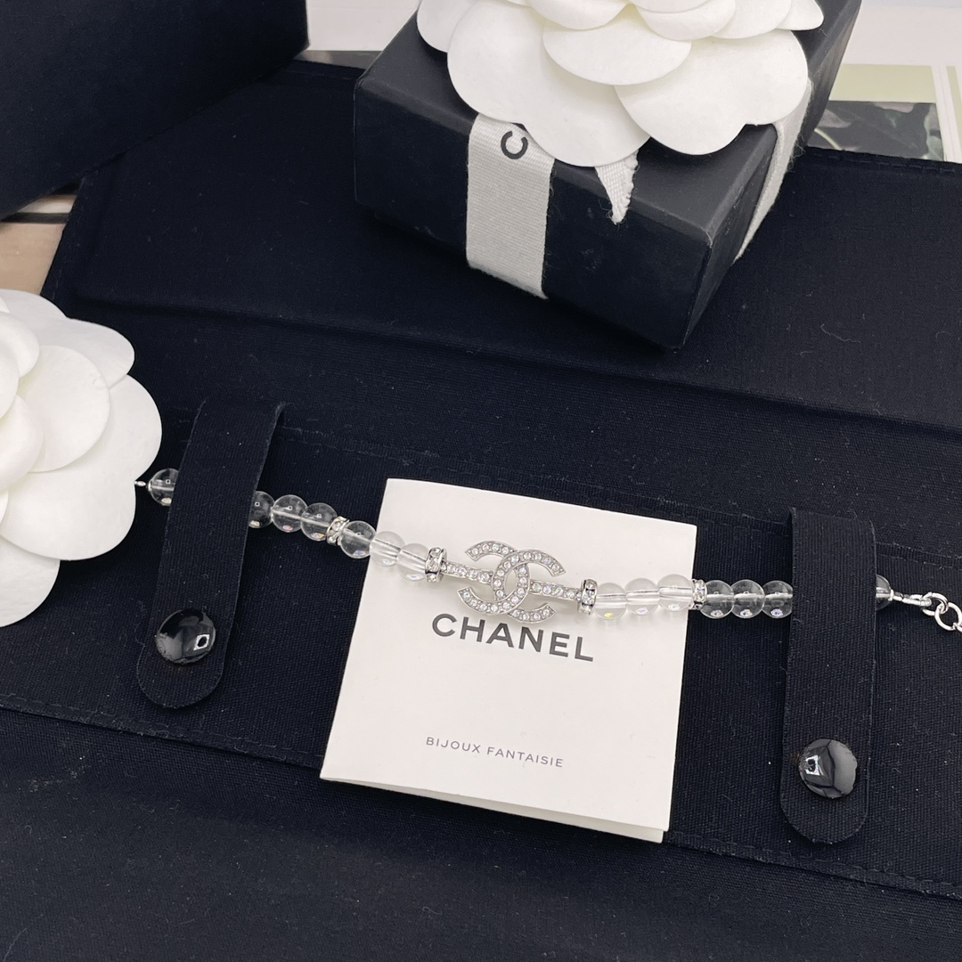 NO:633790,88180 [Fragrant diamond silver c pearl/transparent bead bracelet] Z!  For large quantities, please consult customer service for the latest and most beautiful series!  It’s here. This season’s must-have transparent beads are a huge hit. Pearls are available in two options. It’s really not something you can buy with money. Without it, my life is not perfect. It’s so beautiful that I cry. Double C+ Swarovski pearls, cool and high-end!  This ultra-exquisite and versatile classic extra-long extension chain can be adjusted to any length, and looks great when worn alone or stacked!  Come on you deserve it,,swarovski,bracelet,cardia high-end jewelry1986090988180【香满钻银c珍珠/透明珠手链】Z ！量大咨询客Fu最新款绝美系列！它来啦本季度必眼冲巨巨爆款透明珠,珍珠两种可选真不是有钱就能买到的救命没有它 我的人生不完美了美到哭泣双c+颗颗施华洛世奇珍珠,清冷感,高级感拉！超精致百搭的一款经典超长的延长链随意调节长短,单戴叠戴一样出彩！来吧你值得拥有它,,swarovski,bracelet,卡迪亚高端饰品,Jewelry