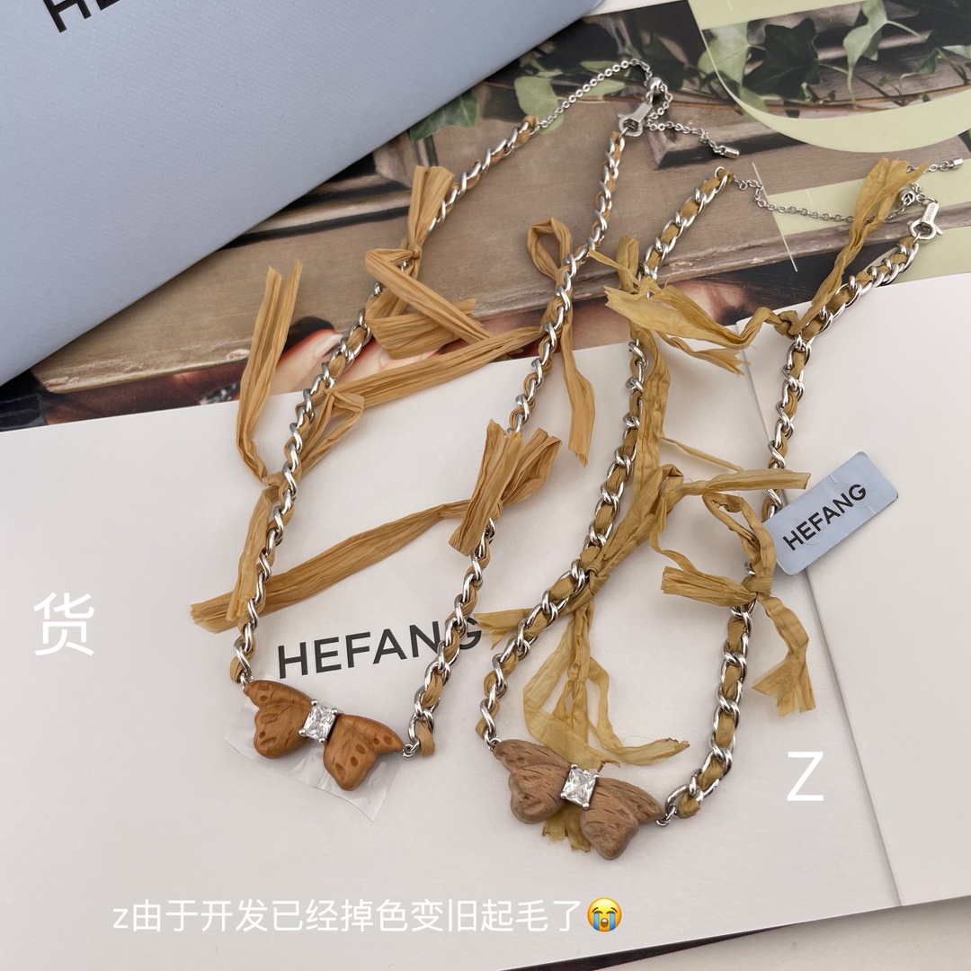 【】 Z VS 我们！认准我们家出品！只对标官网❗️无限放大对比！官网由于开发已经掉色变旧且木头已起毛！