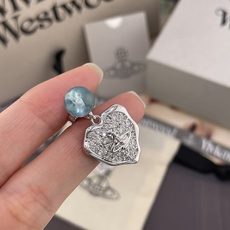 【【VivienneWestwood】宝宝,什么是快乐星球,来,这就是快乐星球!绝美蓝珠吊满钻爱心土星🪐 【【VivienneWestwood】宝宝,什么是快乐星球,来,这就是快乐星球!绝美蓝珠吊满钻爱心土星🪐