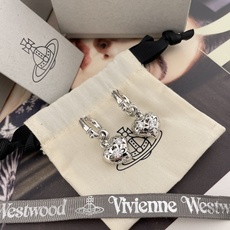 【【VivienneWestwood】宝宝,什么是快乐星球,来,这就是快乐星球!绝美立体爱心耳环!重磅推 【【VivienneWestwood】宝宝,什么是快乐星球,来,这就是快乐星球!绝美立体爱心耳环!重磅推