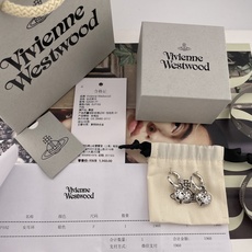 【【VivienneWestwood】宝宝,什么是快乐星球,来,这就是快乐星球!绝美立体爱心耳环!重磅推 【【VivienneWestwood】宝宝,什么是快乐星球,来,这就是快乐星球!绝美立体爱心耳环!重磅推