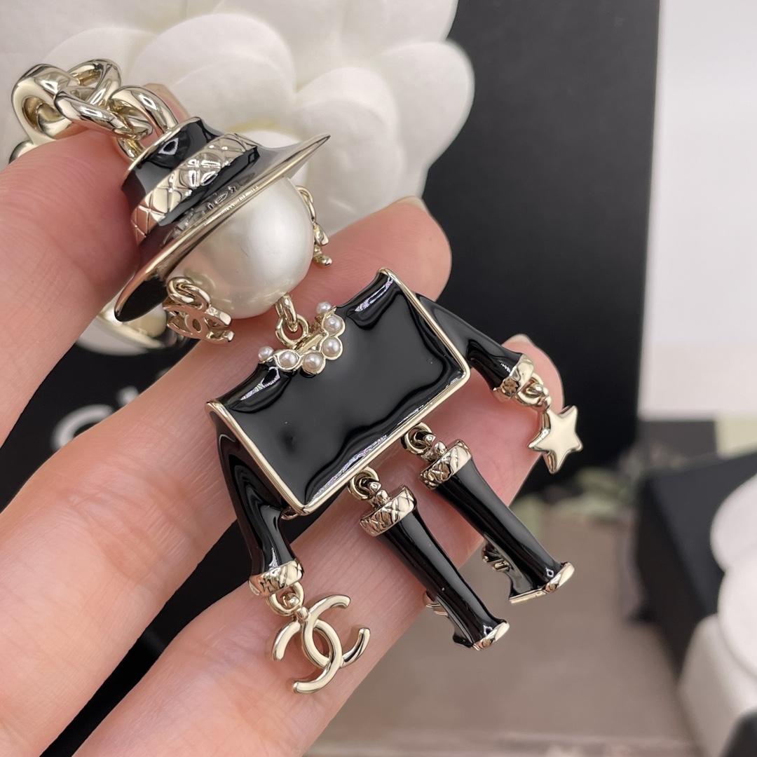 【【香权志龙钥匙扣】巨巨巨。爆款❗️Z 8500！量大咨询客Fu，25B最新款❗️超爆❤️‍。现货。老规