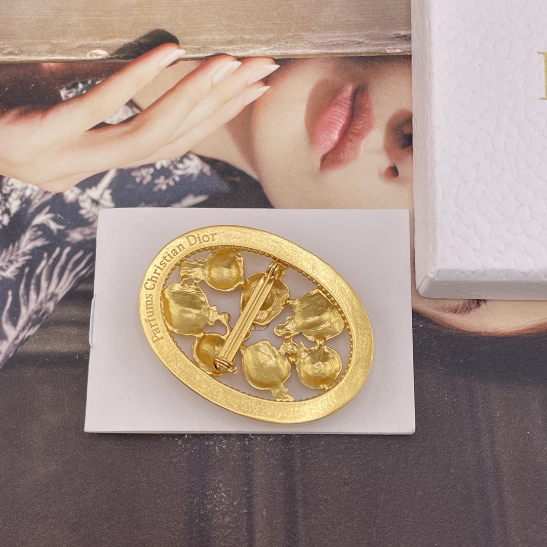 【【D 多香水瓶椭圆胸针】D!or vintage系列，越看越好看，丝毫不亚于Ch@nel的vintag