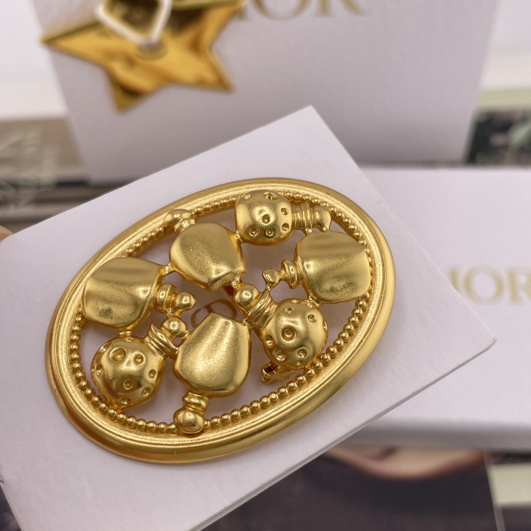 【【D 多香水瓶椭圆胸针】D!or vintage系列，越看越好看，丝毫不亚于Ch@nel的vintag