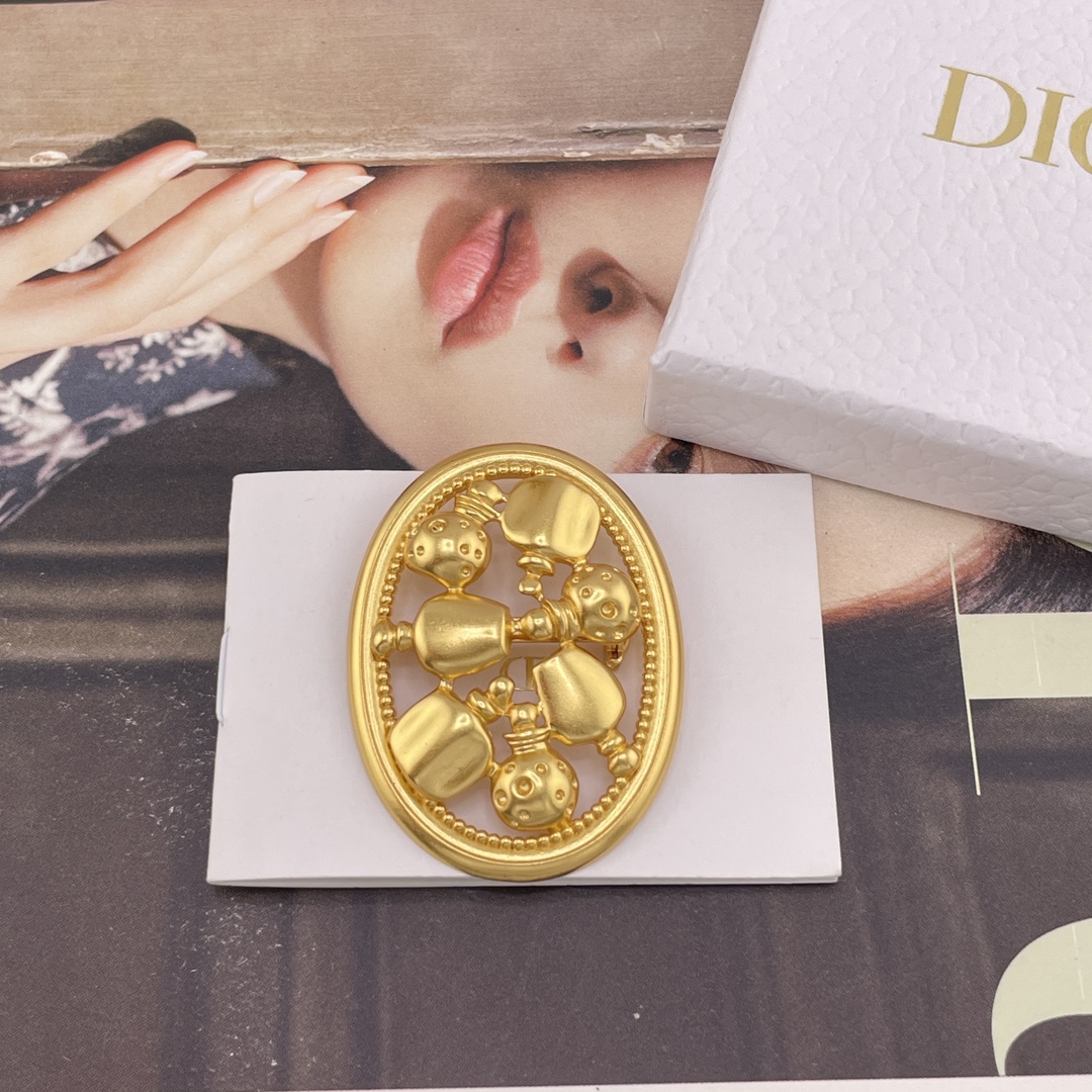 【【D 多香水瓶椭圆胸针】D!or vintage系列，越看越好看，丝毫不亚于Ch@nel的vintag