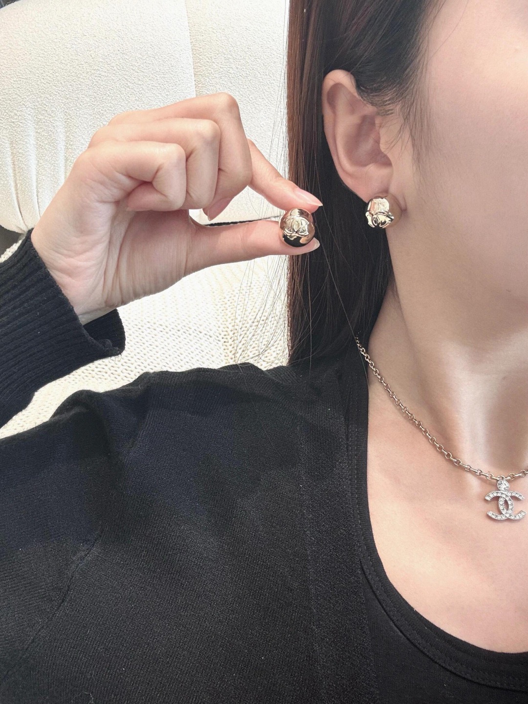 Chanel 高品质 细节如图 香不规则金属半球耳钉Z