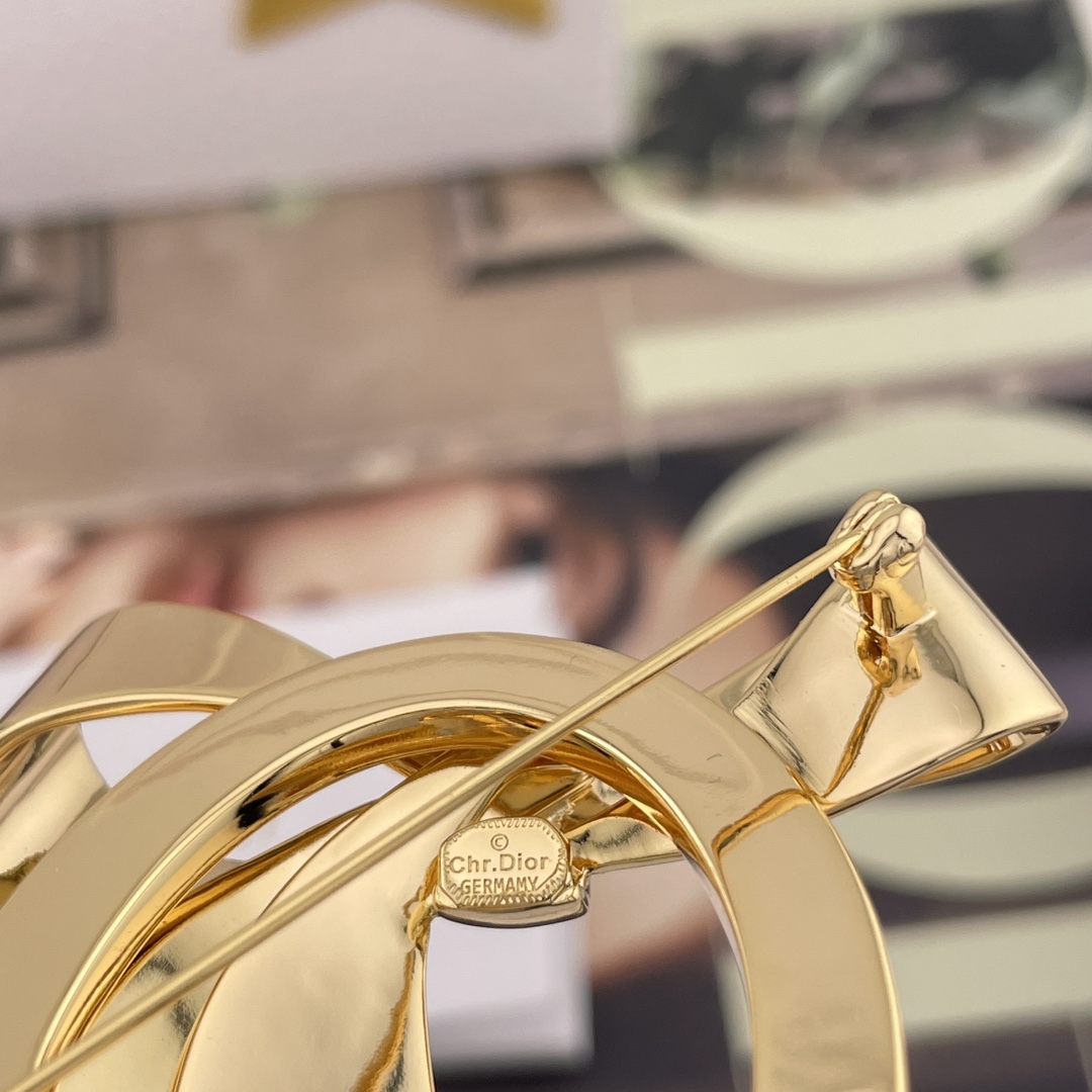 【【D 立体蝴蝶结椭圆胸针】D!or vintage系列，越看越好看，丝毫不亚于Ch@nel的vinta