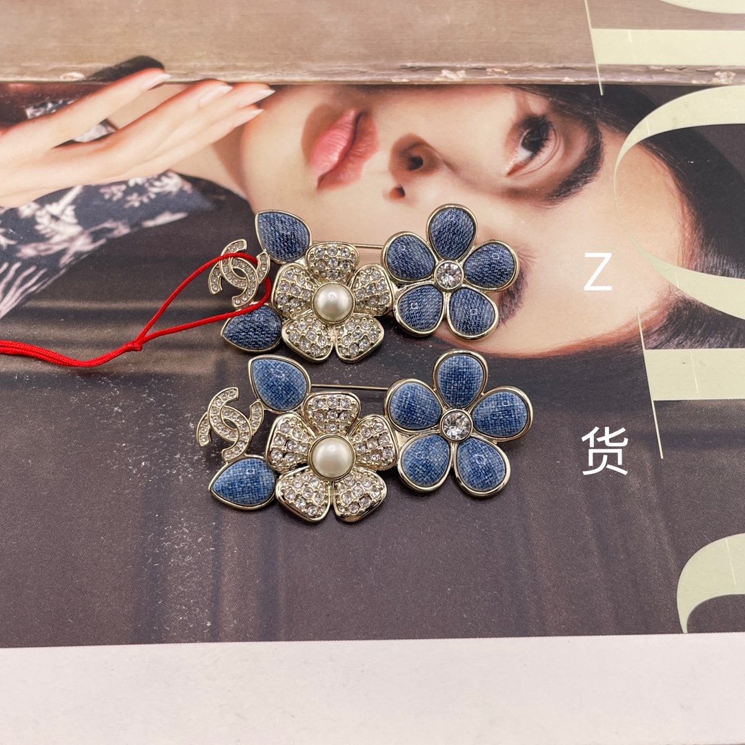 NO:669718,Z VS us!  Look for our products!  Only the benchmark zp can be zoomed in and compared infinitely!  Make a province!  For us, the craftsmanship of jewelry can now be completely achieved at 99.99. The remaining 0.01 is left to yourself. Don’t be too proud. You can be proud to say that even if others buy Z, they can’t 100% achieve our craftsmanship. Don’t be afraid to compare!  Because all our masters are goldsmiths, every hardware accessory is polished and polished one by one under a microscope, magnified countless times, and they are completely made in the spirit of making atomic bombs, so the level of perfection can be truly said, Cardia high-end jewelry19860909Z VS 我们！认准我们家出品！只对标zp无限放大对比！立省！饰品类的工艺现在对于我们来说,完完全全能做到99.99,剩下0.01留给自己别太骄傲,可以很自豪的说,别人就算有买Z,也百分百做不到我们的工艺,不怕去对比！因为我们所有的师傅都是做开金货的师傅,每一个五金配件都是在显微镜下,放大无数倍,一一抛光打磨而成,完完全全就是秉着造原子弹的精神,来做饰品类的货,因此完美程度真心可以说,,卡迪亚高端饰品,Jewelry