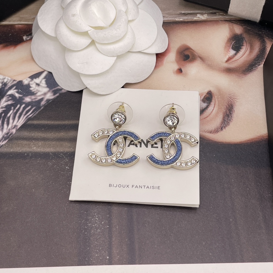 【【香钻吊仿牛仔拼钻双c耳钉】Z 5500！量大咨询客Fu❗️26早春最。爆款仿牛仔系列❗️巨巨巨火爆。