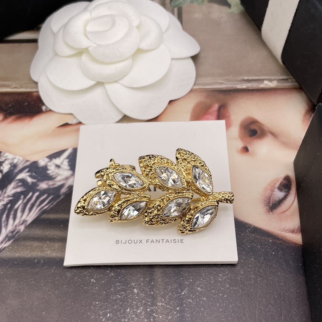 【【香马眼钻麦穗胸针】Z 6300！量大咨询客Fu❗️26早春最新款绝美系列！现货。老规矩先到先得！太太