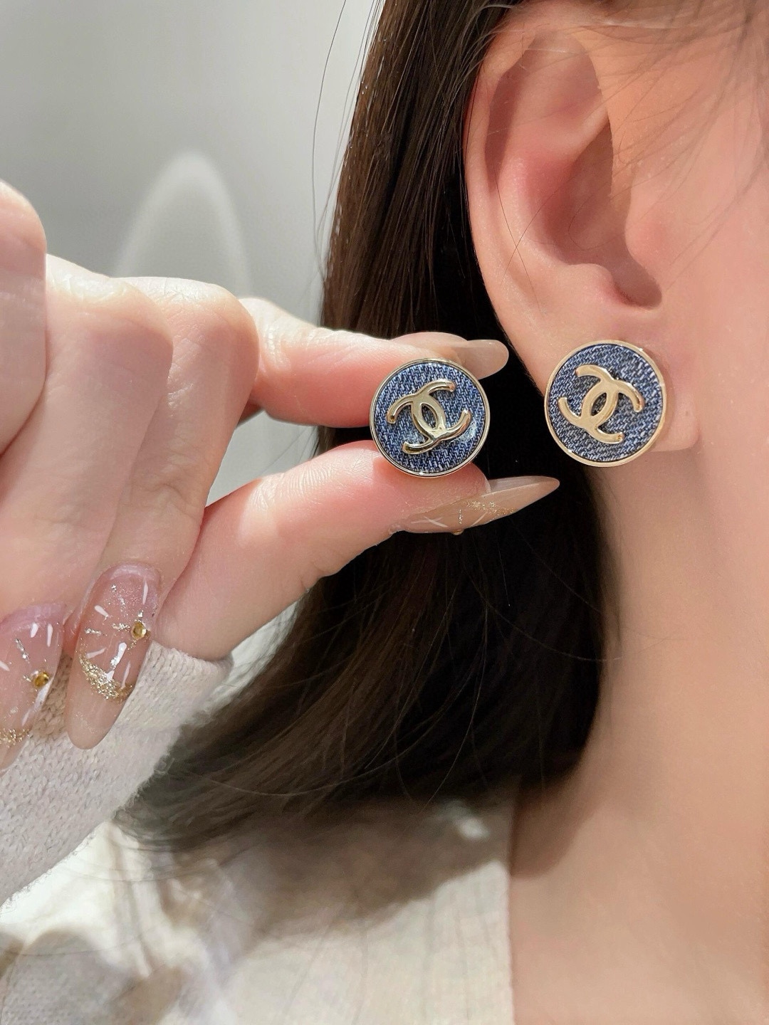 Chanel 高品质 细节如图 香双c圆形牛仔耳钉Z