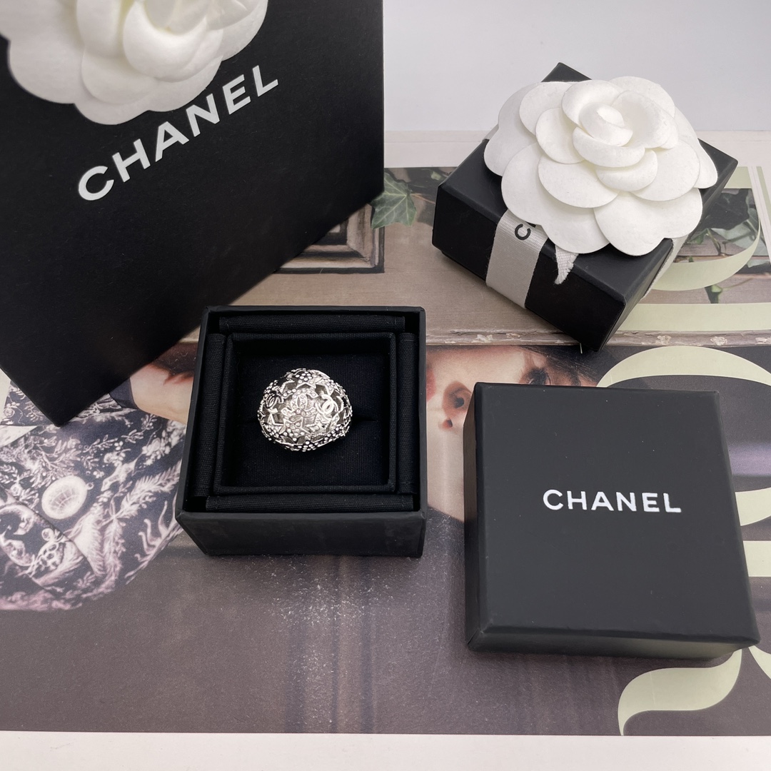 NO:721015,88220 [Fragrant Hollow Star Planet Ring] The legendary high pearl Z that can be bought for thousands of dollars!  The most popular ring of the season is coming. I love the 52/54/56. The three-number Grand Slam design is so eye-catching and fashionable. It’s so exquisite that I can’t refuse its magic!  The hollow design of the ball must use special technology to ensure that it does not deform!  Very heavy industry fragrance powder must be flushed, ring, Cartier high-end jewelry1986090988220【香镂空星星球戒指】传说中几千块可以买到的高珠Z ！量大咨询客Fu 爆款来袭这一季最美戒指爱了 52/54/56,三个码数大满贯的设计,上手太吸睛太时髦了超精致无法拒绝它的魔力！球球镂空设计必须用特殊工艺才能保证不变形！非常的重工香粉必冲,,ring,卡迪亚高端饰品,Jewelry