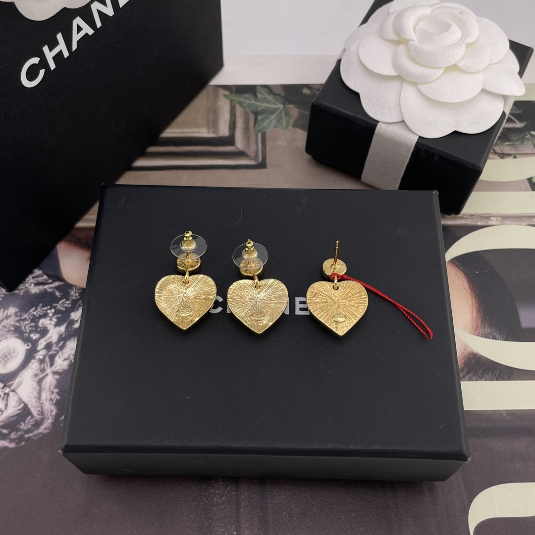 【】 Z VS 我们！认准我们家出品！只对标官网❗️无限放大对比！饰品类的工艺现在对于我们来说，完完全全