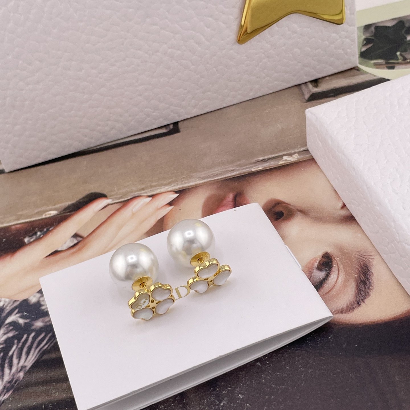 디올 귀걸이 130887 Dior Earrings 썸네일 이미지