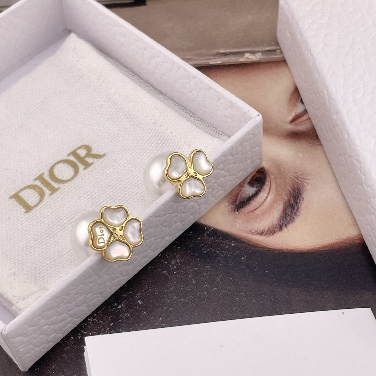 디올 귀걸이 130887 Dior Earrings 썸네일 이미지