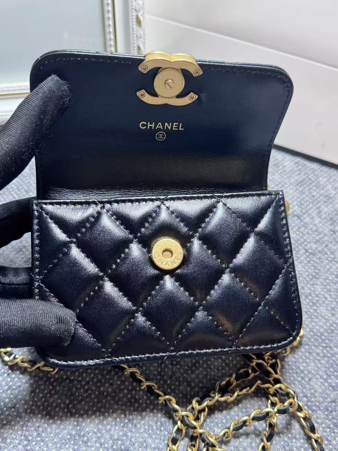 Ohanel 21新品 油腊牛皮 双金属球mini小迷腰包  双金球调节长度解锁多种背法可肩背 斜挎