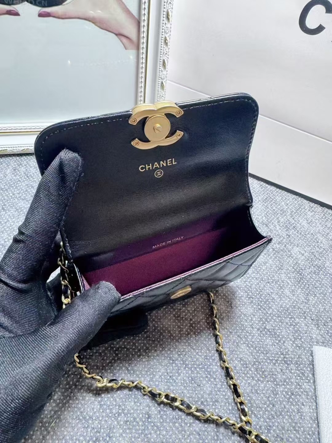 Ohanel 21新品 油腊牛皮 双金属球mini小迷腰包  双金球调节长度解锁多种背法可肩背 斜挎