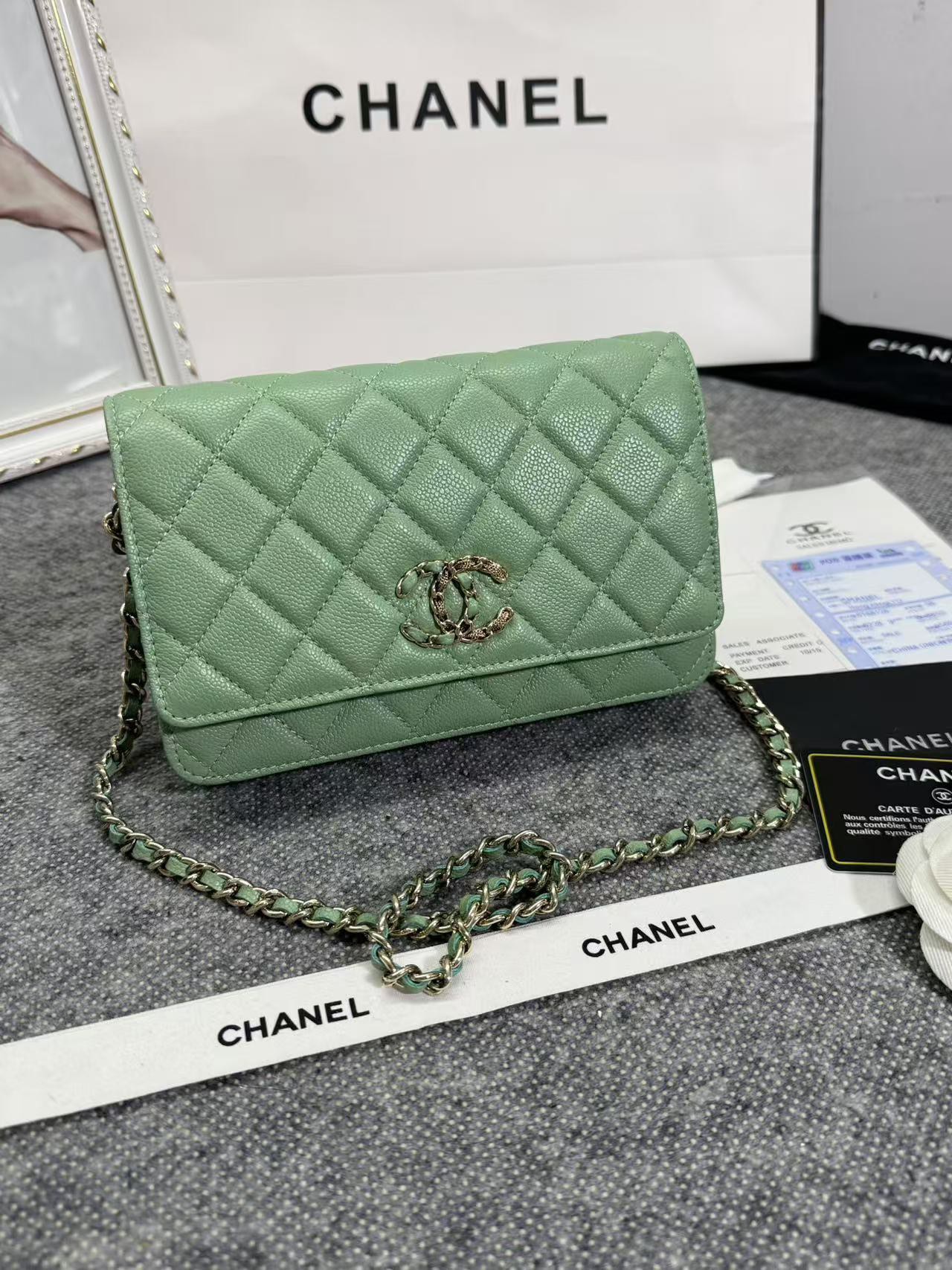 Chane ap-1794  2020新款进口牛皮细球纹woc太爱了！一眼就看上logo比经典款的大 一