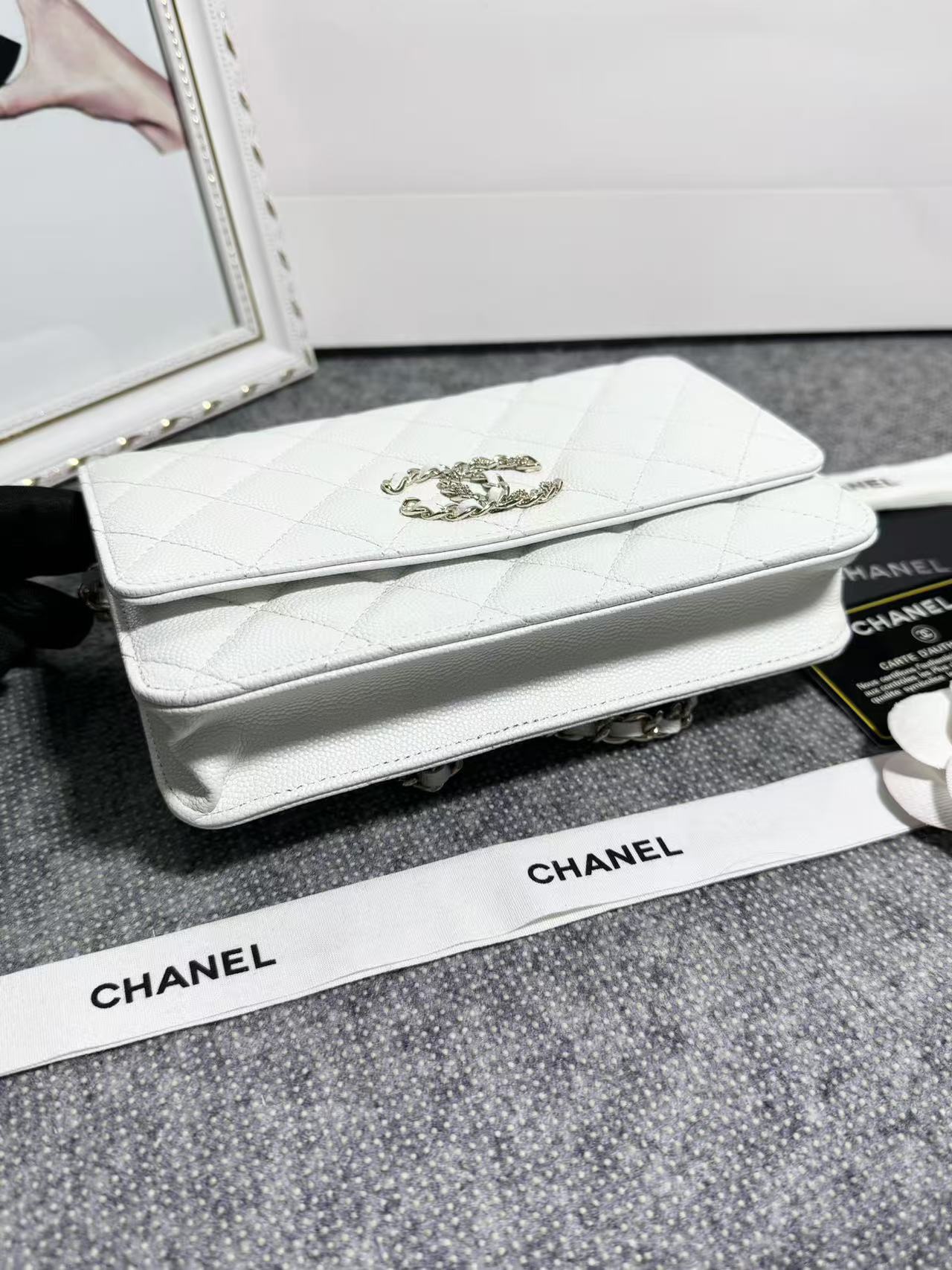 Chane ap-1794  2020新款进口牛皮细球纹woc太爱了！一眼就看上logo比经典款的大 一