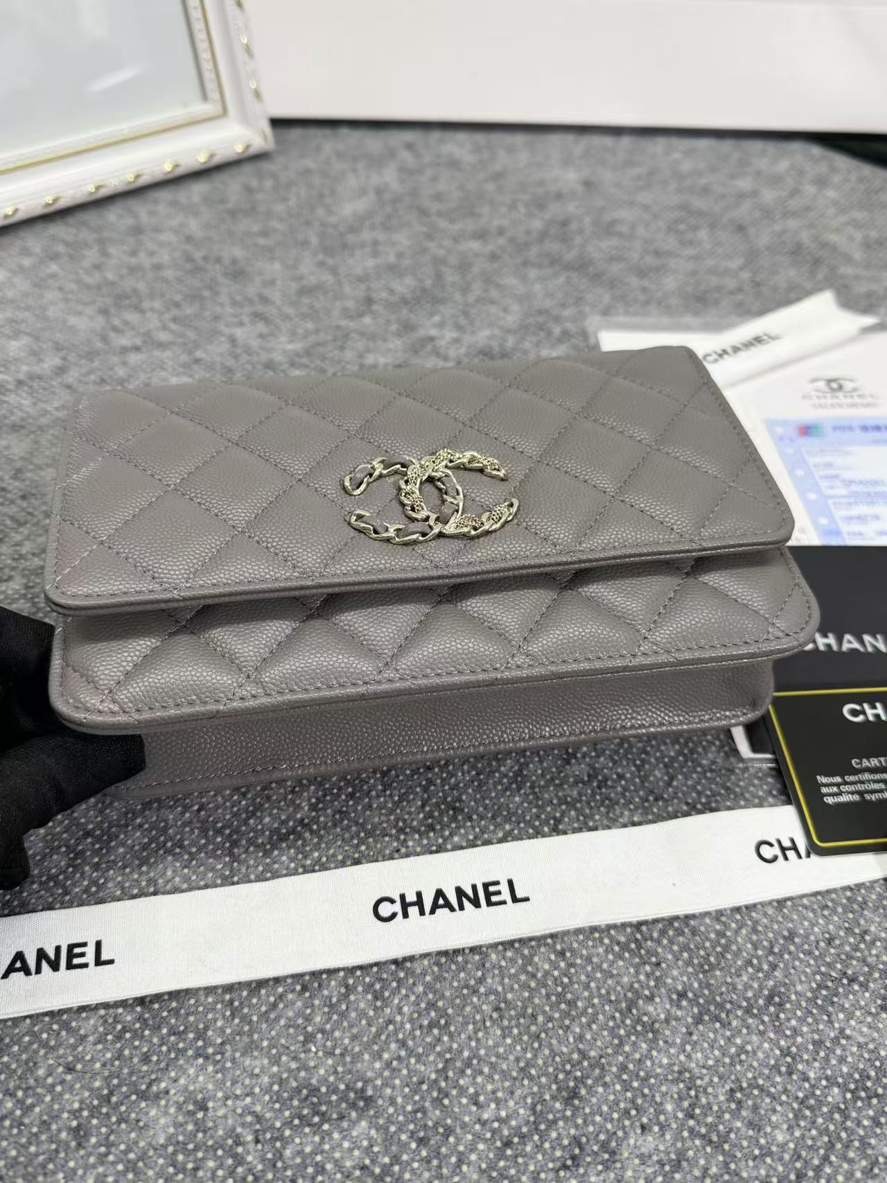 Chane ap-1794  2020新款进口牛皮细球纹woc太爱了！一眼就看上logo比经典款的大 一