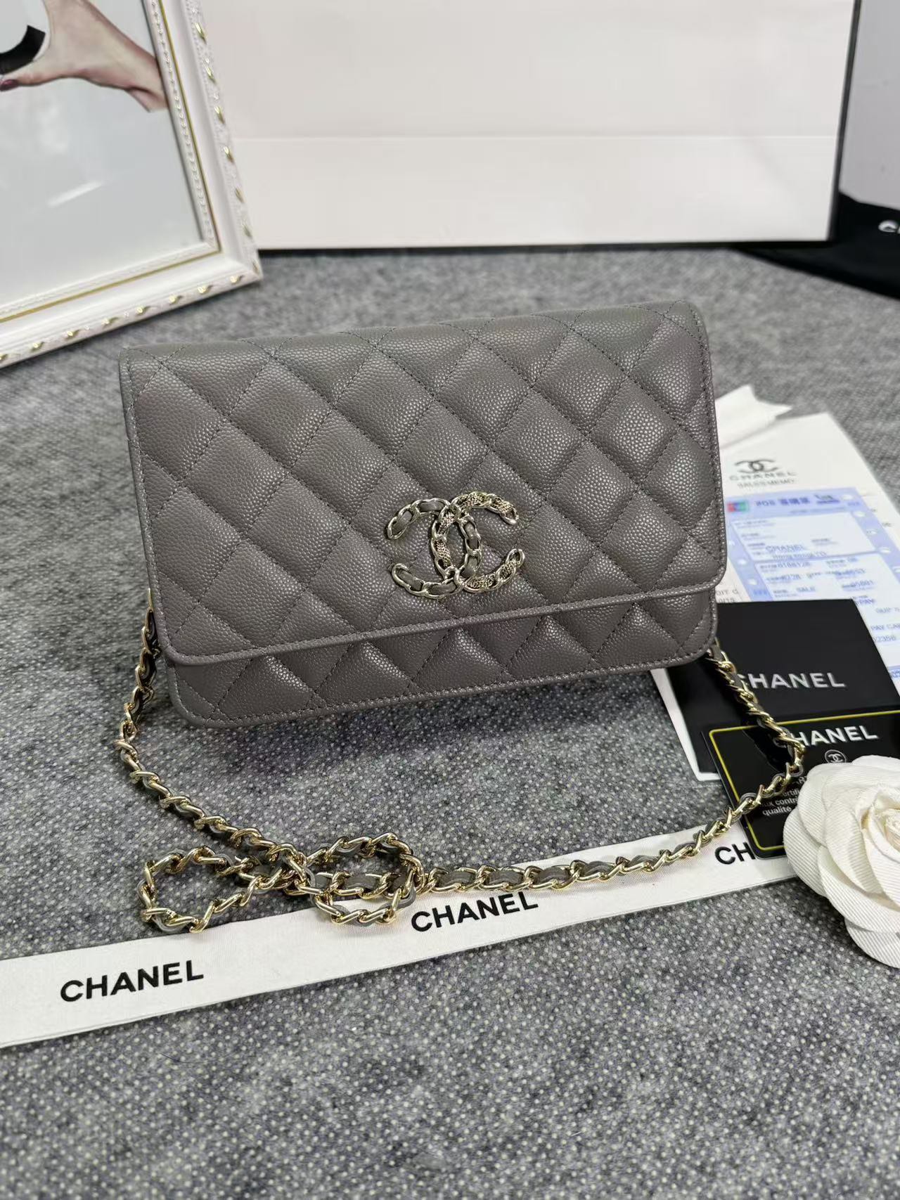 Chane ap-1794  2020新款进口牛皮细球纹woc太爱了！一眼就看上logo比经典款的大 一