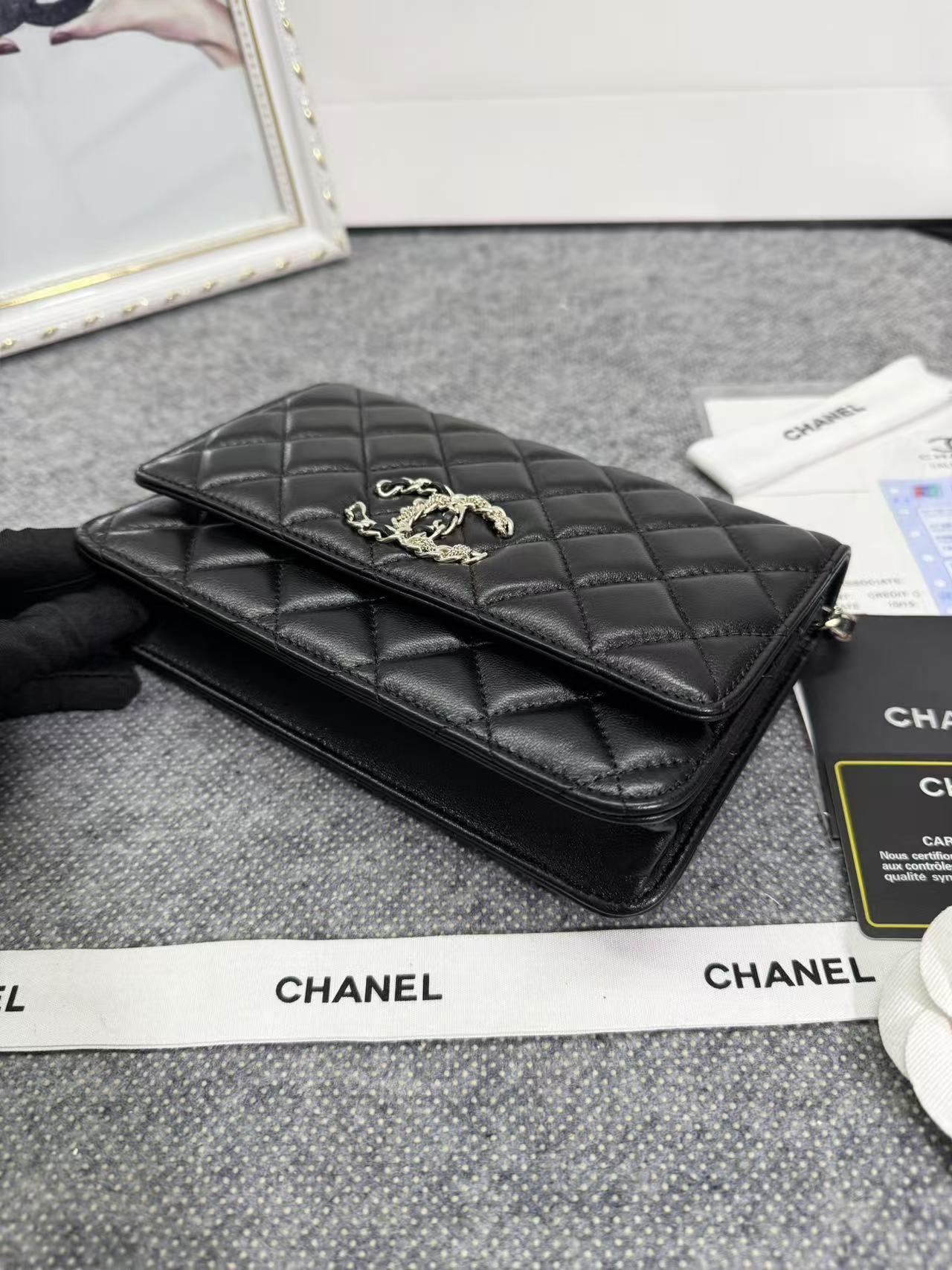 Chane ap-1794  2020新款进口羊皮woc太爱了!一眼就看上logo比经典款的大 一半穿皮