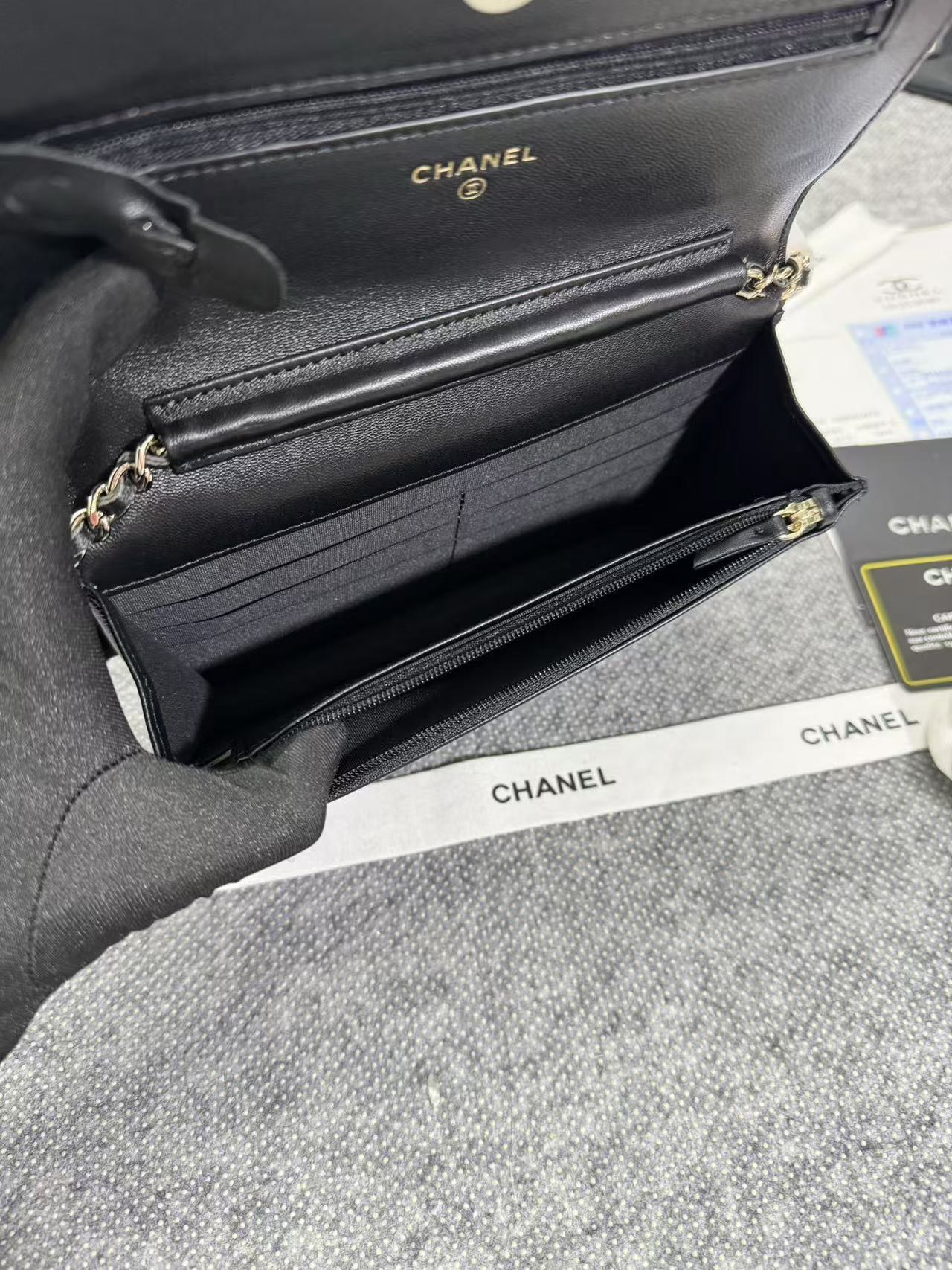 Chane ap-1794  2020新款进口羊皮woc太爱了!一眼就看上logo比经典款的大 一半穿皮