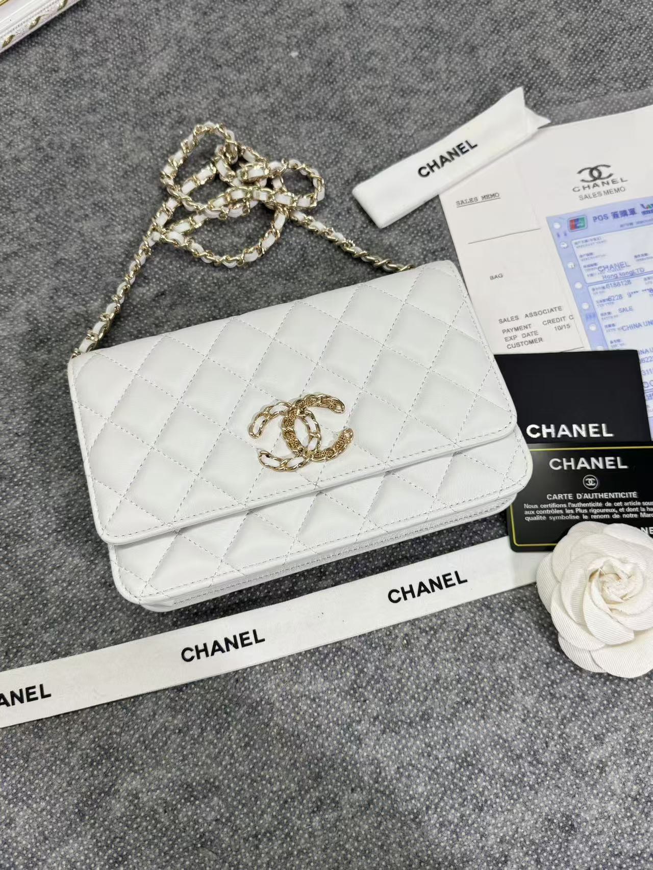 Chane ap-1794  2020新款进口羊皮woc太爱了!一眼就看上logo比经典款的大 一半穿皮