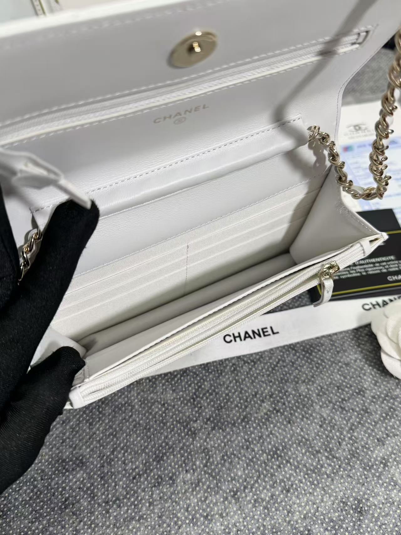 Chane ap-1794  2020新款进口羊皮woc太爱了!一眼就看上logo比经典款的大 一半穿皮