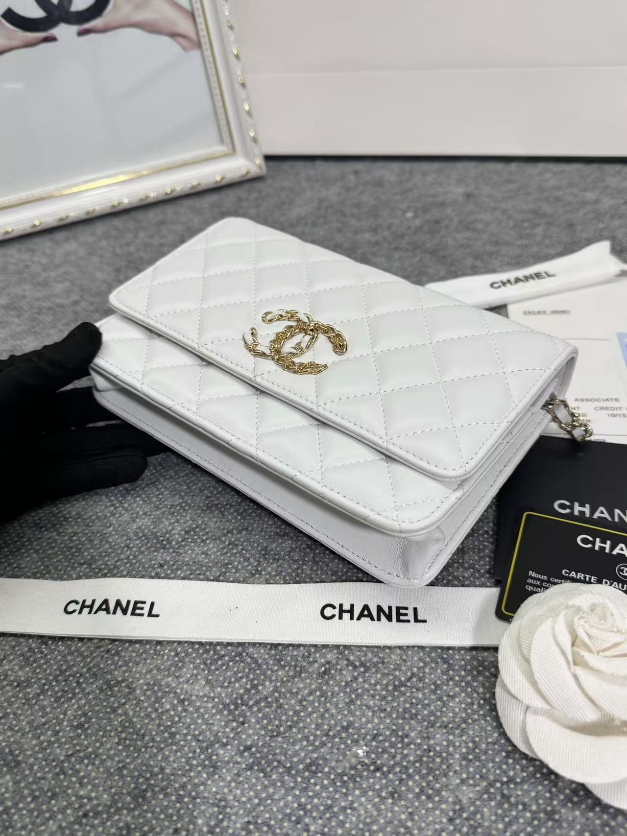 Chane ap-1794  2020新款进口羊皮woc太爱了!一眼就看上logo比经典款的大 一半穿皮