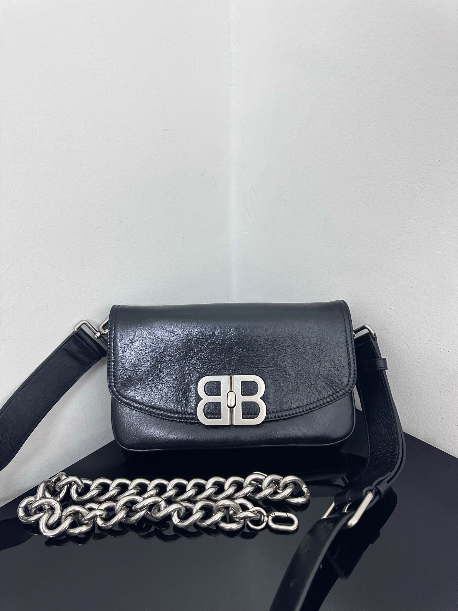 Balenciaga In stock [small size black]