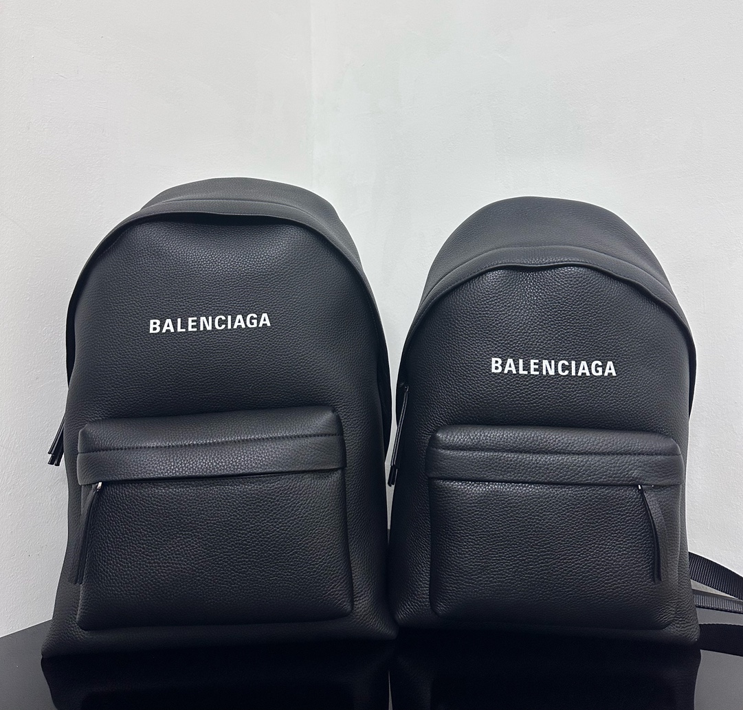 Size comparison Balenciaga explorer backpack